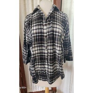 U23 Company One black and white Plaidbutton-up shirt 3/4 Sleeves